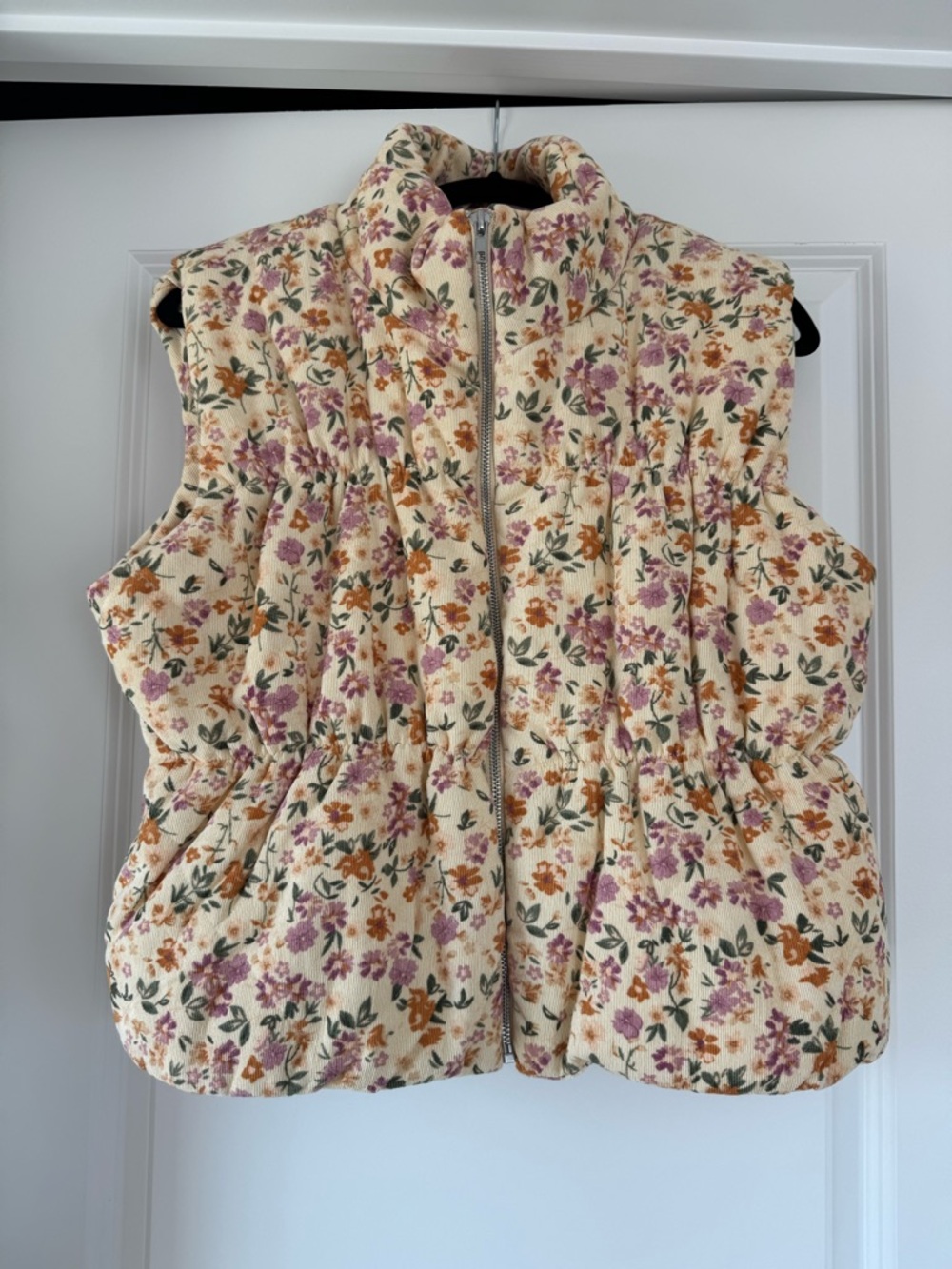 Sadie & Sage Cream Quilted Floral Puffer Vest with Pink & Orange Flowers